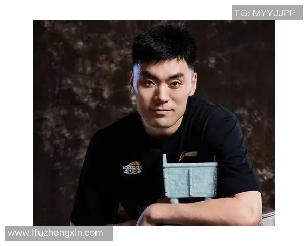 李晓旭的成长之路：从普通学生到职场精英的奋斗历程与心路历程